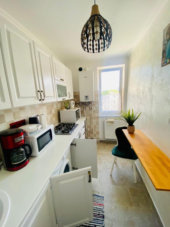 Apartament Tiron In Centru Orasului Gura Humorului Exterior foto